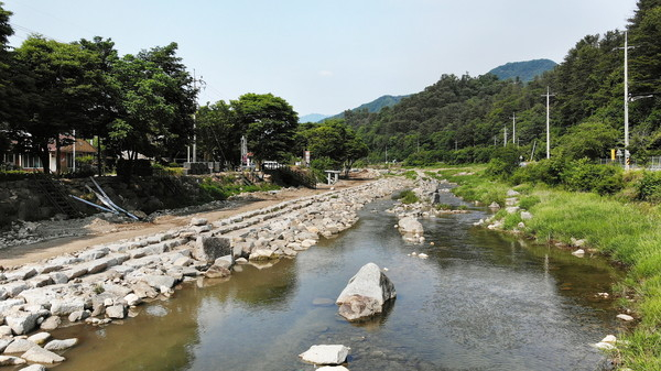 가평 조종천 모습. /사진제공=가평균