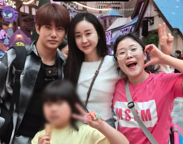 방송인 함소원과 전남편 진화의 근황이 포착돼 눈길을 끌고 있다. /사진=박슬기 인스타그램