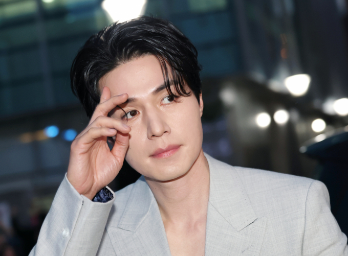 배우 이동욱의 사생활 피해에 소속사가 법적대응을 예고했다. 사진은 지난 3월 서울 성동구 XYZ SEOUL에서 열린 바이레도(BYREDO) 팝업 전시회 'Page Blanche 서울'에 참석한 배우 이동욱. /사진=뉴스1