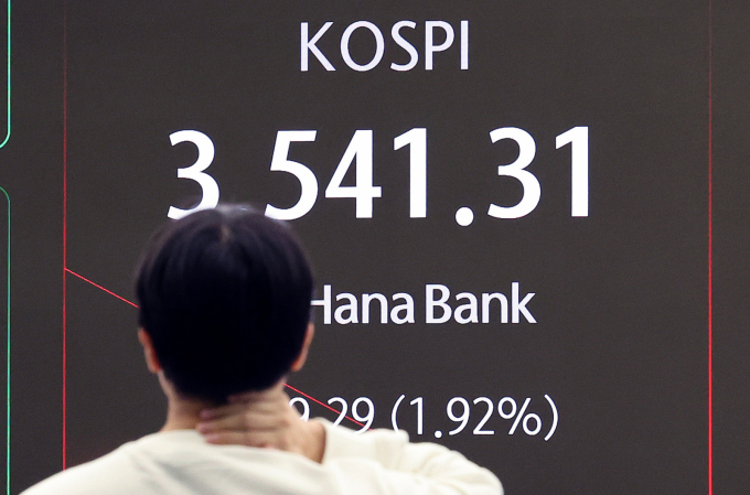 코스피가 오후 들어 하락세로 전환, 3540선이 무너졌다. /사진=뉴스1