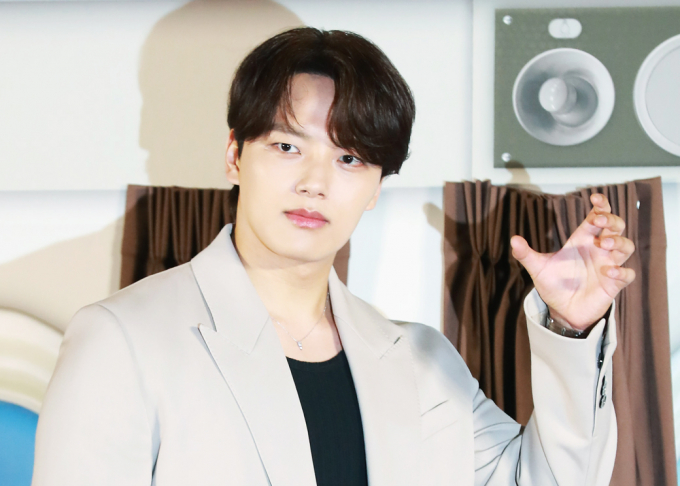 배우 여진구가 타이완 타이베이에서 열린 팬미팅에서 입대 계획을 공식 발표했다. 사진은 지난해 5월 22일 배우 여진구가 서울 CGV용산아이파크몰에서 진행된 영화 '하이재킹' 제작발표회에 참석해 포즈를 취하고 있는 모습. /사진=머니투데이