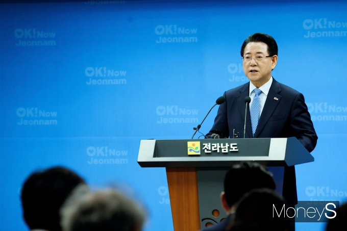                                                     김영록 전남도지사/머니S DB