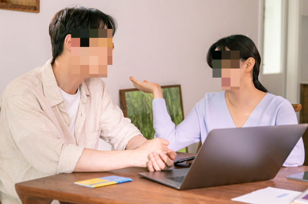22세 동갑내기 부부가 이혼을 고민 중이라고 고백했다. 사진은 기사의 이해를 돕기 위함. /사진=클립아트코리아