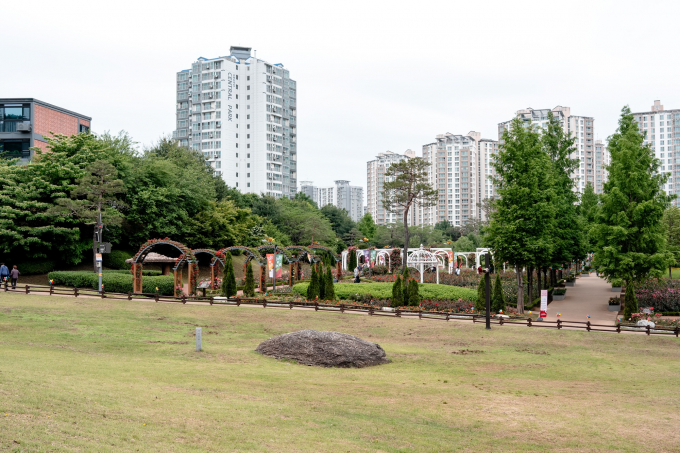  고인돌 공원 전경. /사진제공=오산시