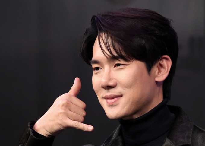 배우 유연석이 사생활 침해 피해를 호소하며 강경 대응을 예고했다. 사진은 지난해 11월21일 배우 유연석이 서울 마포구 상암 MBC에서 열린 MBC 새 금토드라마 '지금 거신 전화는' 제작발표회에서 포즈를 취하고 있다는 모습. /사진=뉴스1