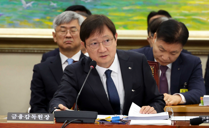  이찬진 금융감독원장이 21일 오전 서울 여의도 국회에서 열린 정무위원회 국정감사에서 의원의 질의에 답변하고 있다. /사진=뉴시
