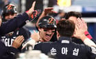 한화 이글스가 노시환의 역전 투런 홈런에 힘입어 삼성 라이온즈를 제압했다. 사진은 21일 대구 삼성라이온즈파크에서 열린 삼성과의 2025 신한 SOL 뱅크 KBO리그 포스트시즌(PS) 플레이오프 3차전에 출전해 역전 투런 홈런을 쏘아 올린 노시환. /사진=뉴스