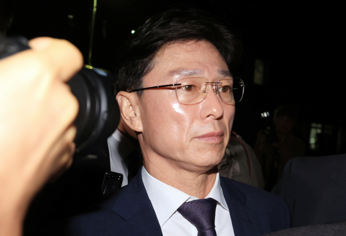 해병대원 순직사건의 핵심 피의자 임성근 전 해병대 1사단장이 증거인멸 우려 등을 이유로 구속됐다. 사진은 23일 서울 서초구 서울중앙지방법원에서 열린 구속 전 피의자 심문을 받고 나온 임 전 사단장의 모습. /사진=뉴스1