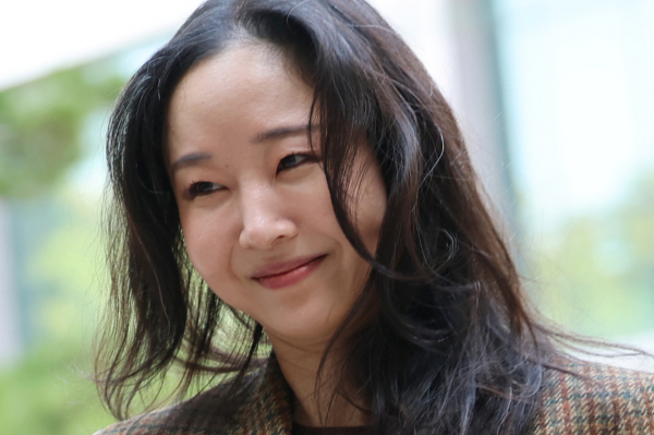 민희진 전 어도어 대표가 새로운 연예기획사를 설립했다. 사진은 민 전 대표가 지난 9월11일 오후 서울 서초구 서울중앙지방법원에서 열린 하이브와의 풋옵션 행사 관련 주식매매대금 청구 소송 2차 변론기일에 출석하고 있는 모습. /사진=뉴스1