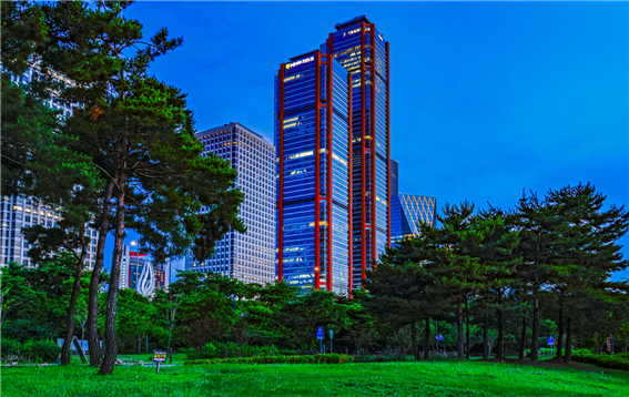 합동대응단이 서울 여의도 NH투자증권 본점에 대한 압수수색에 들어갔다. 사진은 서울 여의도 NH투자증권 본점. /사진=NH투자증권