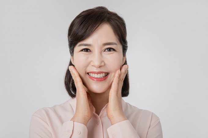 웃음 치료를 통해 건강 증진 효과를 누릴 수 있다. 사진은 기사 내용과는 무관함. /사진=클립아트코리아