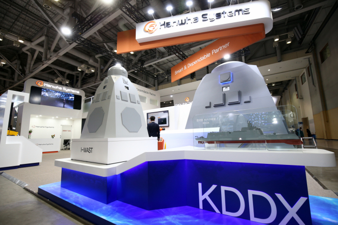 한화시스템 KDDX 통합마스트(IMAST). /사진=한화시스템