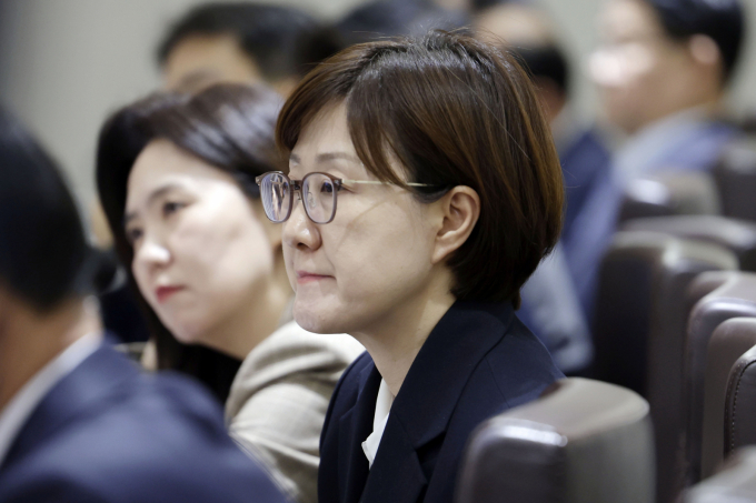 여야가 김현지 대통령실 제1부속실장의 국정감사 증인 채택을 두고 논의했지만 결국 불발됐다. 진은 지난 21일 김현지 제1부속실장이 21일 서울 용산 대통령실 청사에서 열린 국무회의에 배석해 있는 모습. /사진=뉴시스