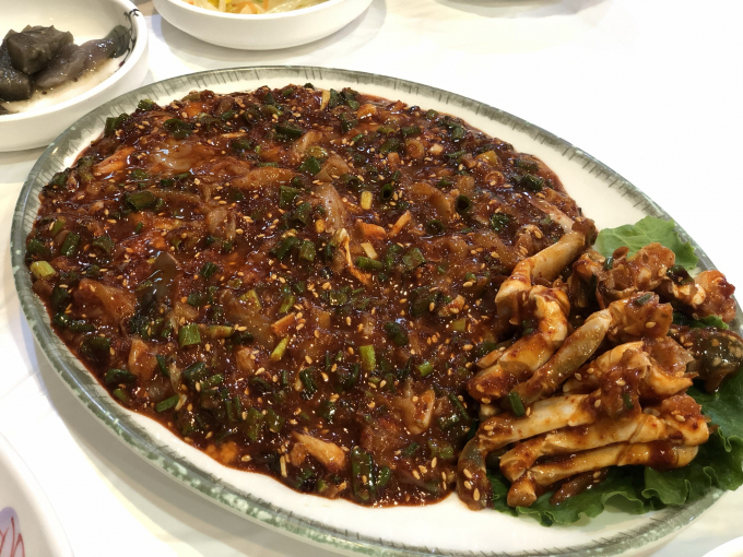 미락식당의 꽃게비빔밥 양념. 비파 열매가 사용된다는 점이 특징이다. /사진=다이어리알