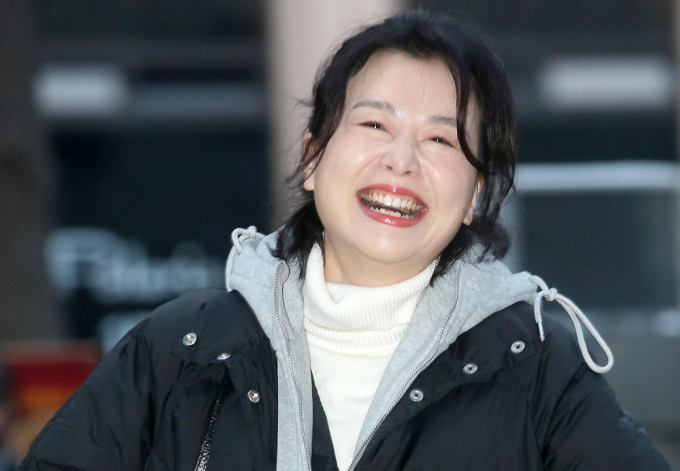 배우 장혜진이 다음달 1일 방송되는 MBC 예능 '전지적 참견 시점'을 통해 관찰 예능에 첫 출연한다. 사진은 2020년 2월16일 배우 장혜진이 서울 영등포구 여의도동 소재 음식점에서 진행된 tvN 토일드라마 사랑의 불시착 종방연에 참석한 모습. /사진=머니투데이
