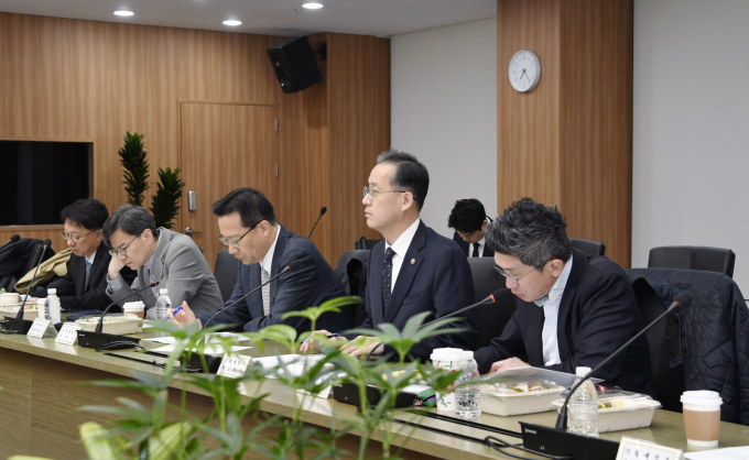 이형일 기획재정부 차관이 30일 오전 서울 영등포구 한국수출입은행에서 열린 '거시경제금융회의'에서 모두발언을 하고 있다./사진=기재부