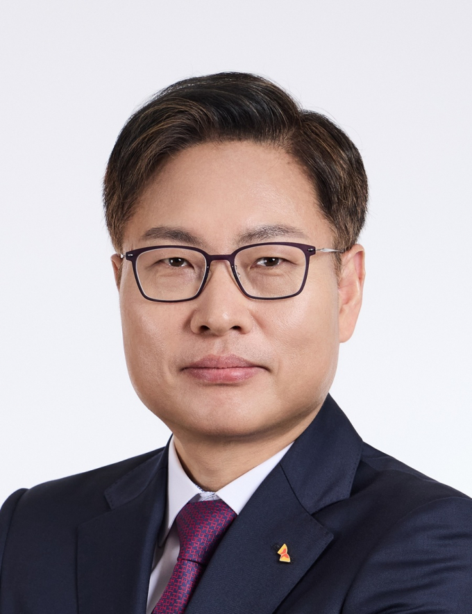 강동수 사장은 SK에너지 경영기획실장과 SK이노베이션 포트폴리오 부문장을 거쳐 SK㈜ 포트폴리오 매니지먼트 부문장을 역임했다. 사진은 강동수 사장의 모습. /사진=SK 제공