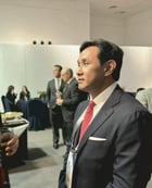 최윤범 고려아연 회장이 지난 29일 경주 예술의전당 화랑홀에서 열린 아시아태평양경제협력체(APEC) CEO 라운드테이블에 참석했다. / 사진=고려아연