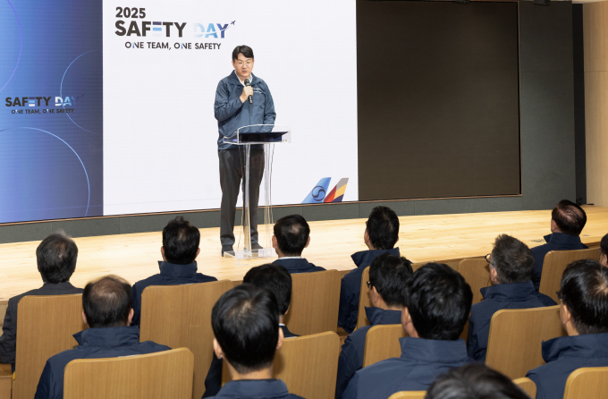 '세이프티 데이'(Safety Day) 행사에 앞서 개회사를 하고 있는 조원태 한진그룹 회장. /사진=대한항공