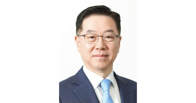 송명준 HD현대 사장이 회계 투명성 제고·기업지배구조 개선 등 공로를 인정받아 국무총리 표창을 수상했다./사진=HD현대