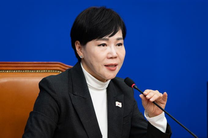 전현희 더불어민주당 사법불신 극복·사법행정 정상화 TF 단장이 3일 서울 여의도 국회에서 열린 자당 사법불신 극복·사법행정 정상화 TF 출범식에 참석해 "연내 통과를 목표로 사법행정 정상화법 논의에 착수하겠다"고 밝혔다. /사진=뉴스1