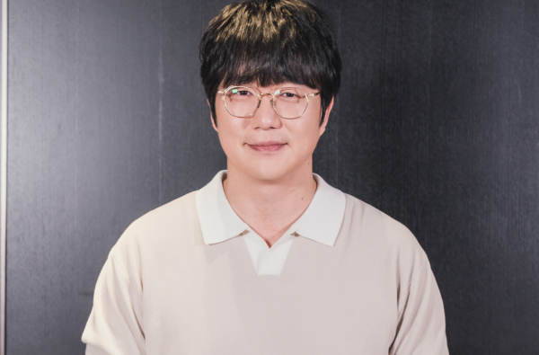 가수 성시경이 10여년 함께한 매니저에게 상당한 금전적 피해를 겪은 사실이 알려진 가운데 내부 관계자의 충격적인 폭로가 나왔다. 사진은 가수 성시경 모습. /사진=머니투데이(티빙 제공)