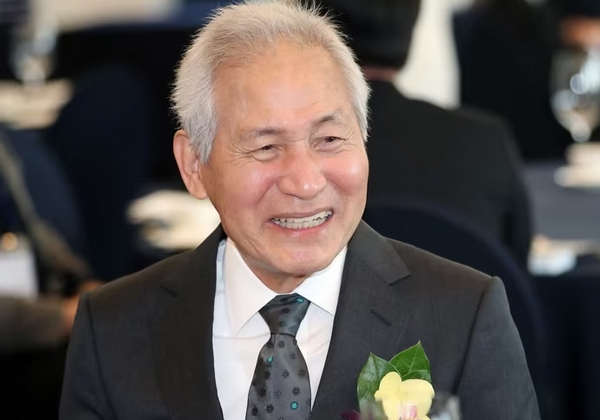 혈액암으로 로투병 중인 국민 배우 안성기의 근황이 전해져 안타까움을 자아낸다. 사진은 배우 안성기 모습. /사진=뉴스1