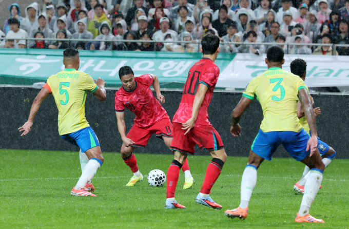 백승호가 한국 축구대표팀 3선 주전 도약을 노린다. 사진은 대표팀에서 활약 중인 백승호. /사진=뉴스1