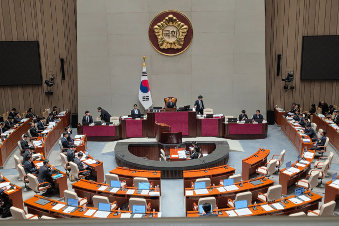여야가 이재명 정부의 첫 본예산안을 심사하기 위한 국회 예산결산특별위원회 종합정책질의 이틀째 회의에서 한미 관세 합의의 성과를 놓고 치열한 공방을 벌였다. 사진은 7일 서울 여의도 국회서 예산결산특별위원회 종합정책질의가 진행되는 모습. /사진=김성아 기자
