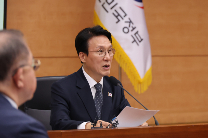 10일 서울 종로구 정부서울청사에서 열린 탄소중립녹색성장위원회 전체회의에 참석해 발언하고 있는 김민석 국무총리. /사진=뉴시스