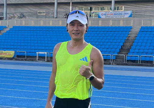 충북의 한 마라톤 대회에 참가한 선수가 트럭에 치여 뇌손상 판정을 받는 참극이 벌어졌다. 마라톤 해설위원으로도 활동한 배우 진태현이 안타까움을 드러냈다. /사진=진태현 인스타그램