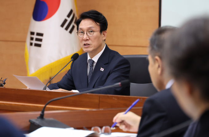  헌법존중정부혁신TF(태스크포스)가 오는 21일까지 국무총리실 주도로 49개 중앙행정기관에서 설치된다. 사진은 지난 10일 김민석 국무총리가 서울 종로구 정부서울청사에서 열린 탄소중립녹색성장위원회 전체회의에 참석해 발언하고 있는 모습. /사진=뉴시스