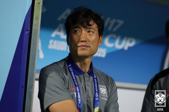 17세 이하 축구대표팀이 32강에서 축구 종가로 알려진 잉글랜드와 맞대결을 펼친다. 사진은 17세 이하 한국축구대표팀을 이끌고 있는 백기태 감독. /사진=대한축구협회(KFA) 제공