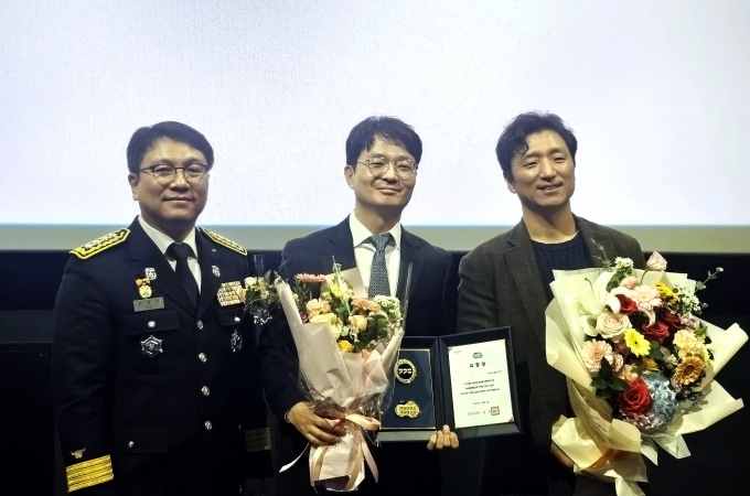 왼쪽부터 김중양 용인서부소방서 서장, 조도현 GS칼텍스 Mobility & Marketing 기획부문  상무, 전지훈 Network Value-up팀 팀장. /사진=GS칼텍스