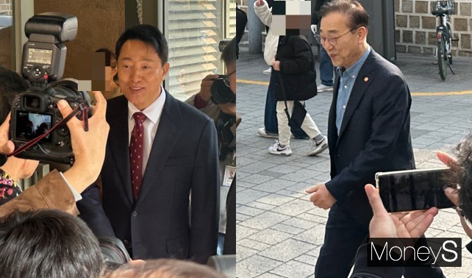 김윤덕 국토부 장관(오른쪽)과 오세훈 서울시장이 13일 오전 서울 중구의 한 식장에서 열린 오찬에 참석하고 있다. /사진=장동규 기자