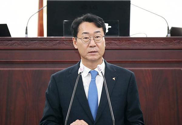 화성특례시가 지속적인 확장재정을 통해 '함께 여는 새로운 화성' 목표로 △민생 안정 △성장 투자 △균형 발전 실현에 드라이브를 걸었다. 사진은 정명근 시장 시정연설 자료 사진. /사진제공=화성특례시