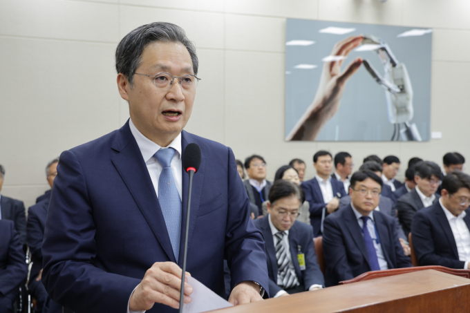 지난 7일 서울 여의도 국회에서 열린 과학기술정보방송통신위원회 전체회의에서 내년도 예산안 관련 설명을 하고 있는 윤영빈 우주항공청장. /사진=뉴스1