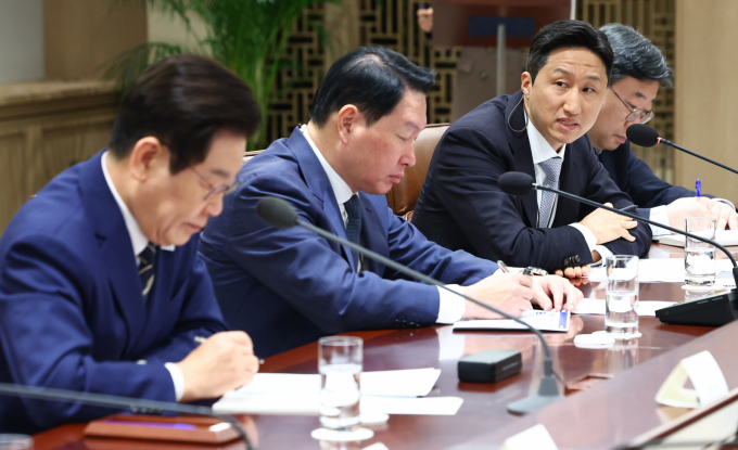 정기선 HD현대 회장이 16일 서울 용산 대통령실 청사에서 열린 한미 관세협상 후속 민관 합동회의에서 발언하고 있다. /사진=대통령실통신사진기자단