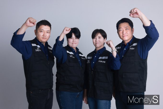 제21대 광주은행 노동조합 집행부가 새로운 출발을 다짐하고 있다. 왼쪽부터 홍도현 부위원장, 백유진 사무국장, 정이연 부위원장, 박만 위원장/사진=광주은행 제공.
