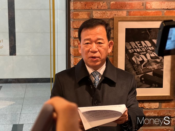 이번 회장 선거의 가장 큰 이슈는 서유석 회장의 연임 도전이다. 그는 17일 출마 선언에서 선거에서의 독립성을 누차 강조한 바 있다. 사진은 17일 출마를 선언하는 서유석 회장. /사진=이동영 기자