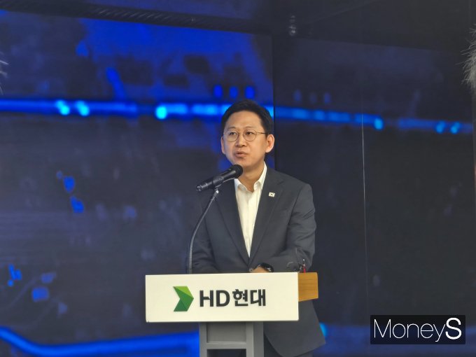 20일 '조선·해양 산업 AI 기술 개발 협력을 위한 업무 협약' 체결식에서 발언하는 배경훈 부총리의 모습. /사진=김이재 기자 