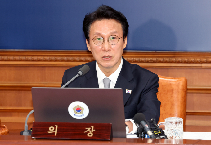 김민석 국무총리가 20일 강원 인제군 야산에서 발생한 산불에 대해 "필요한 행정력을 동원해 조기 진화에 최선을 다하라"고 주문했다. 사진은 지난 18일 김 총리가 서울 종로구 정부서울청사에서 열린 국무회의에서 발언하는 모습. /사진=뉴시스