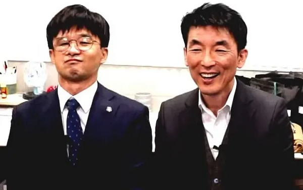 김용현 전 국방부 장관의 변호인인 이하상 변호사가 이잔관 부장판사를 저격했다. 사진은 지난 19일 유튜브 방송 중인 이하상 변호사(오른쪽)의 모습. /사진=유튜브 채널 '진격의 변호사들' 캡처
