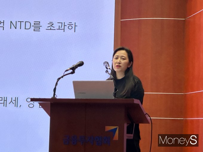 왕수봉 아주대학교 교수는 대만의 기업가치 제고에 대해 설명하며 일관된 장기 플랜을 강조했다. 사진은 왕수봉 교수. /사진=이동영 기자