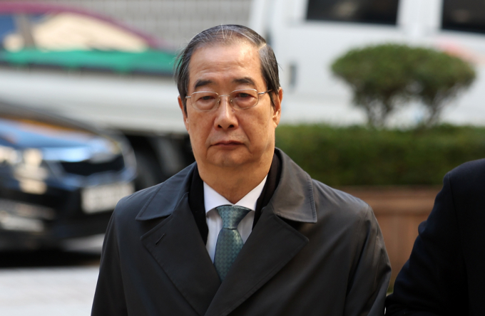 헌법재판관 미임명 의혹을 받는 한덕수 전 국무총리가 특검의 수사를 받는다. 사진은 지난 10일 서울 서초구 서울중앙지법에서 열린 내란방조·위증 등 혐의 7차 공판에 출석 중인 한 전 총리. /사진=뉴시스 /사진=김선웅