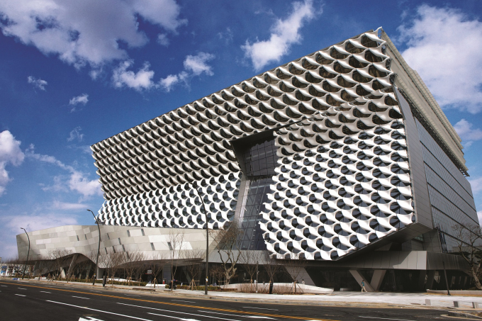 코오롱인더, 자회사 코오롱ENP 합병... 스페셜티 중심 포트폴리오 구축 - 뉴스 썸네일 이미지