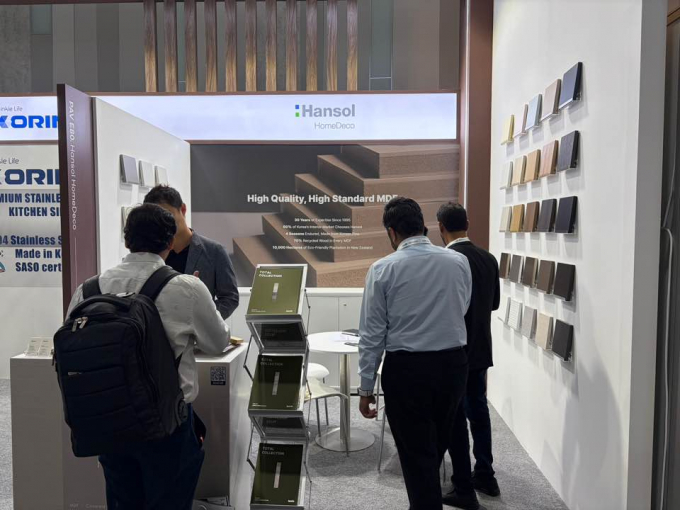 한솔홈데코, 두바이 건축 기자재 박람회 '빅5 GLOBAL' 참가 - 뉴스 썸네일 이미지