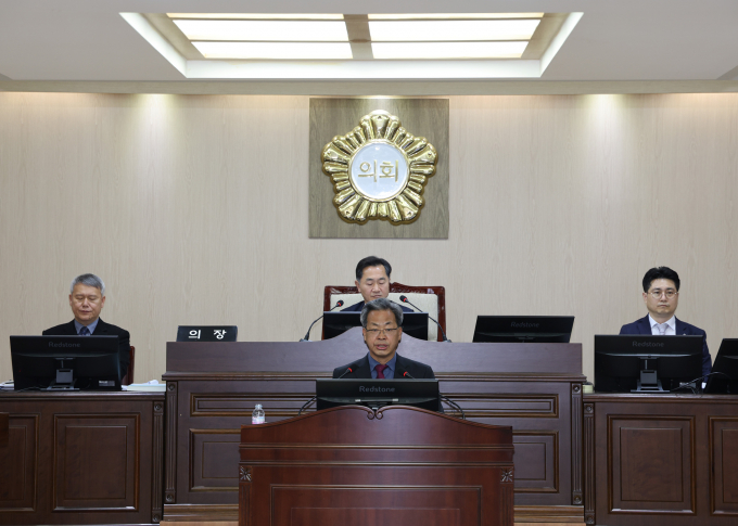 오도창 경북 영양군수가 제310회 정례회에서 27일 시정연설을 하고 있다./사진제공=경북 영양군