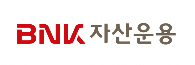 한국거래소가 BNK자산운용의 'BNK카카오그룹포커스' ETF를 상장한다고 28일 밝혔다. 상장일은 12월2일이다. /사진제공=BNK자산운용