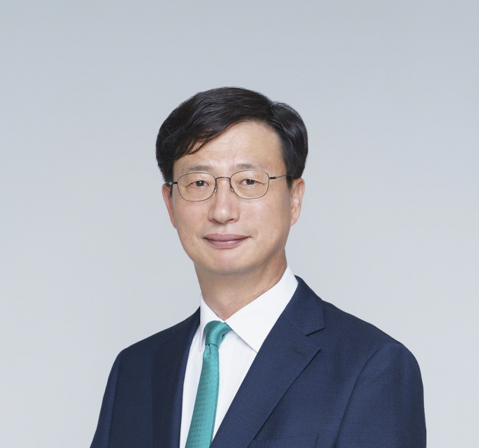 한국건설기계산업협회 제16대 회장으로 취임한 문재영 HD건설기계 사장. /사진=HD현대사이트솔루션